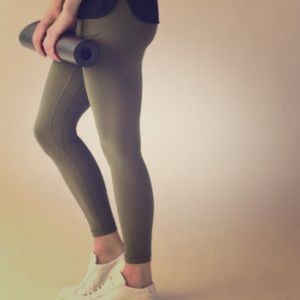 Align pants size 4 fatigue green